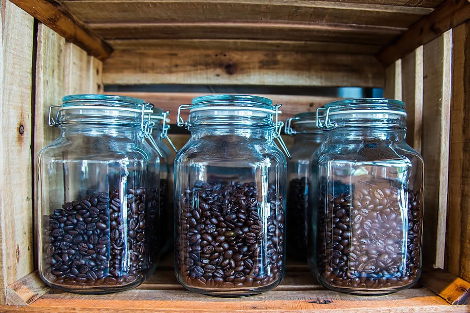 4 Tips to Store Your Coffee (Plus 2 Tricks to Enjoy a Fresh Coffee)